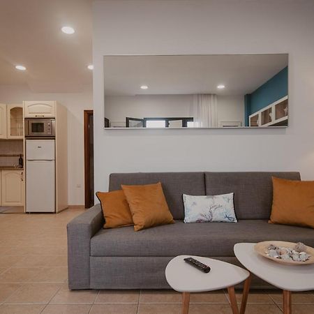 La Pardela Experience Apartamentos 칼레타 데 세보 외부 사진